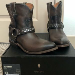New FRYE Billy Chain Boot in Smoke color, size 10